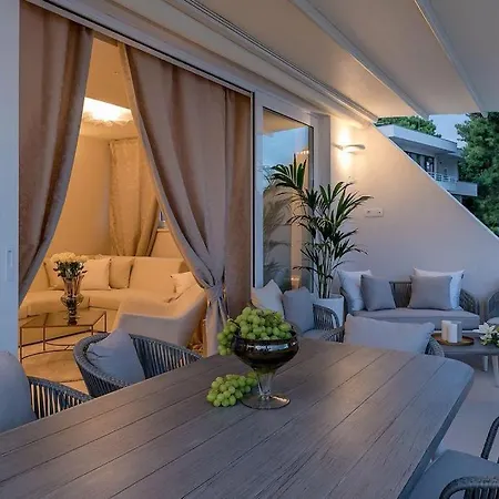 Levelup Apartment *