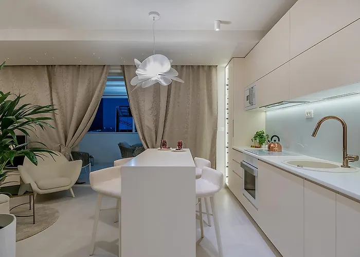 Levelup 아파트 스플리트